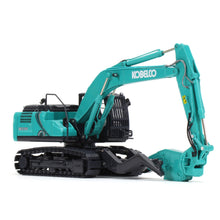 Carica l'immagine nel visualizzatore Galleria, Side view of Kobelco SK210D Car Dismantling Scale Model.